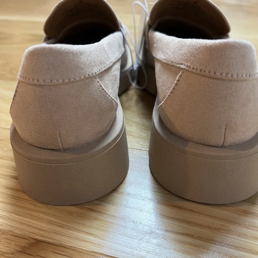 A New Day Archie Loafers Women's 6  Taupe Faux Suede Penny Lug Chunky Sole NWT - Picture 4 of 9